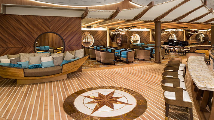 Try tasty signature cocktails at Schooner Bar