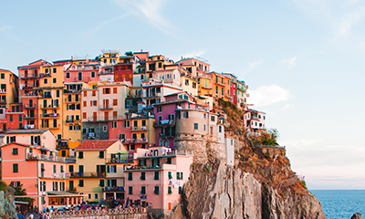 Hot Deals – Save up to $1,500 on 2025 Itineraries!